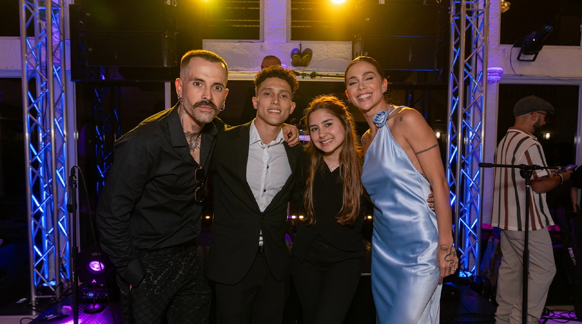 This is an example description for this item.